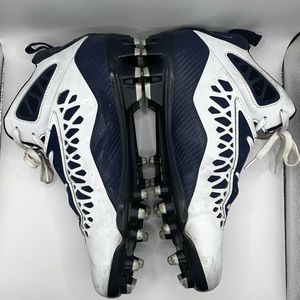 Men’s 11.5 football cleats